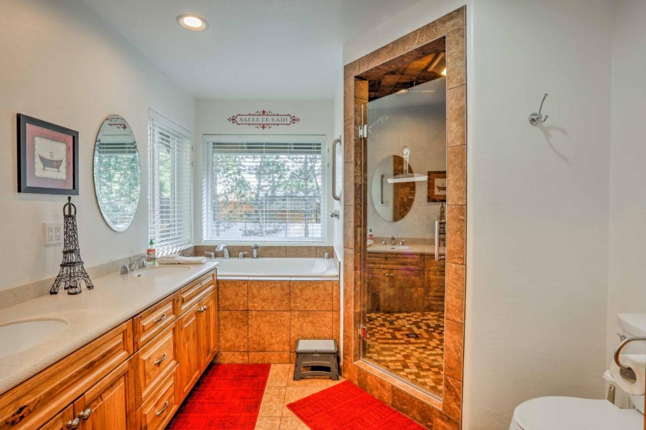Lakeside Home With Game Room, Yard, Deck And Fireplace ไพน์ท็อป-เลคไซด์ ภายนอก รูปภาพ
